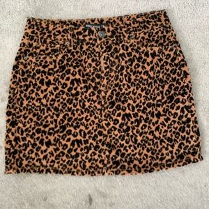Cheeta mini skirt